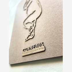 Firkantet fdselstavle i tr og akustikfilt - to sskende