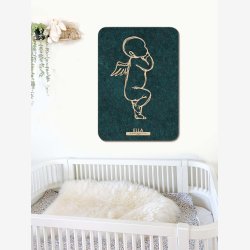 Fdselstavle i tr og akustikfilt - ENGLEBABY