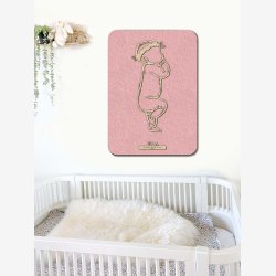 Fdselstavle i tr og akustikfilt - SLEEPY med blomsterkrans