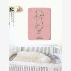 Fdselstavle i tr og akustikfilt - SLEEPY med blomsterkrans