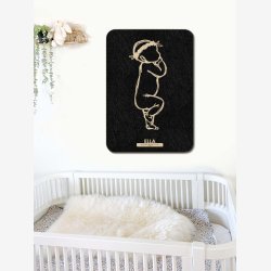 Fdselstavle i tr og akustikfilt - SLEEPY med blomsterkrans