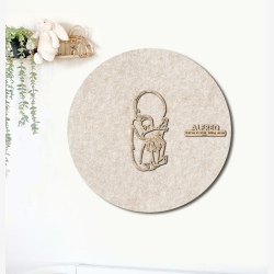 CUDDLE med sprutte  - �60cm F�dselstavle i tr� og akustikfilt