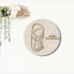 CUDDLE med blomsterkrans - �40cm F�dselstavle i tr� og akustikfilt