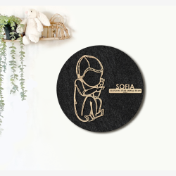 CUDDLE med hue - �40cm F�dselstavle i tr� og akustikfilt