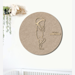 PR�MATUR med blomsterkrans - �60cm F�dselstavle i tr� og akustikfilt