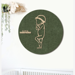 PR�MATUR med blomsterkrans - �60cm F�dselstavle i tr� og akustikfilt