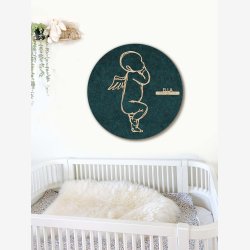 Fdselstavle i tr og akustikfilt - ENGLEBABY