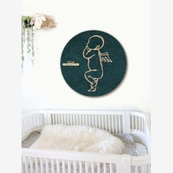 Fdselstavle i tr og akustikfilt - ENGLEBABY