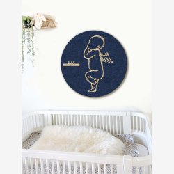 Fdselstavle i tr og akustikfilt - ENGLEBABY