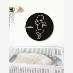 Fdselstavle i tr og akustikfilt - ENGLEBABY