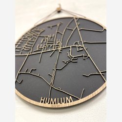 Humlum bykort i tr